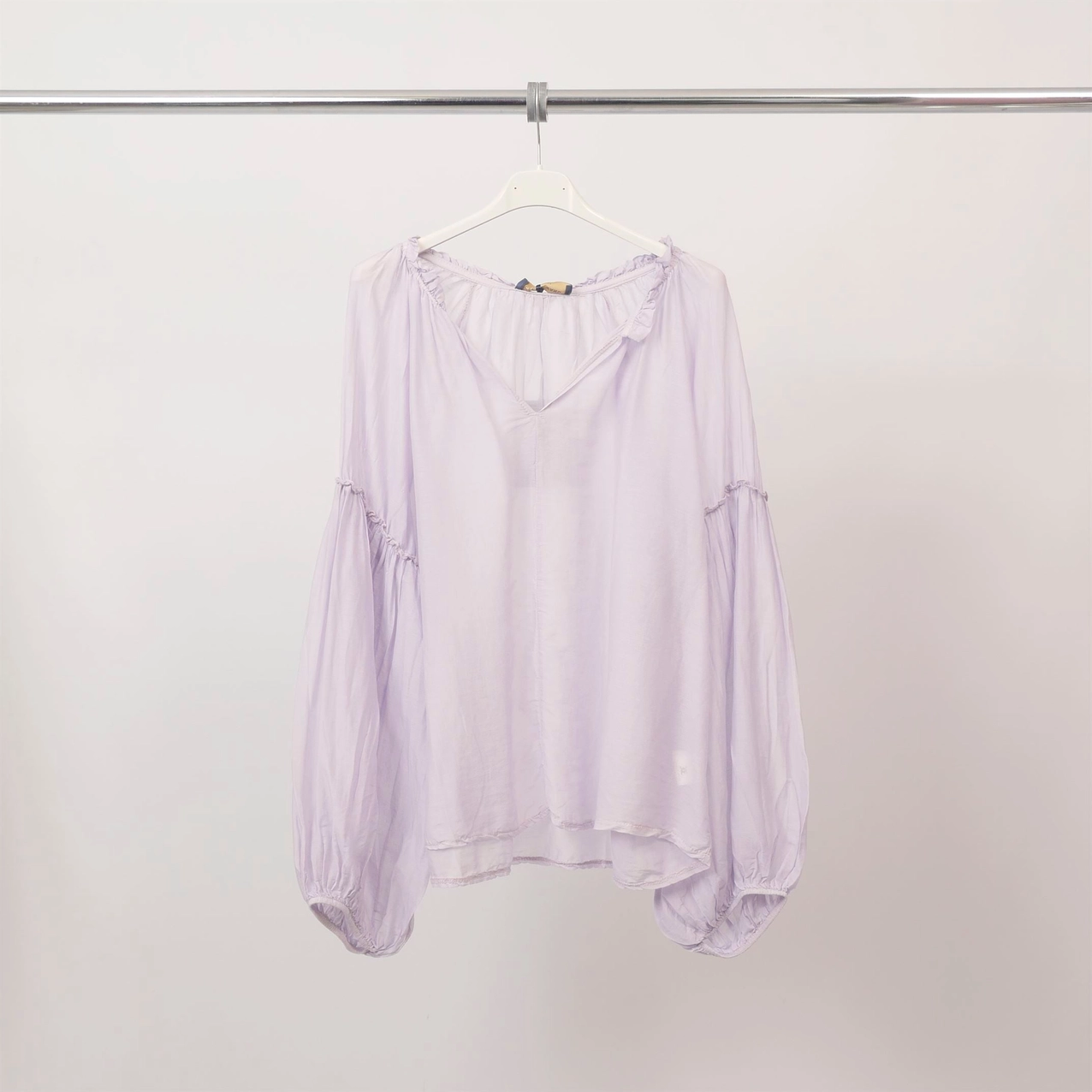 Bluse i bomuld og silke - Let, feminin og tidløs - lavendel, one size