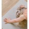 Nordisk designer yogamåtte til børn - Sand - Image 3