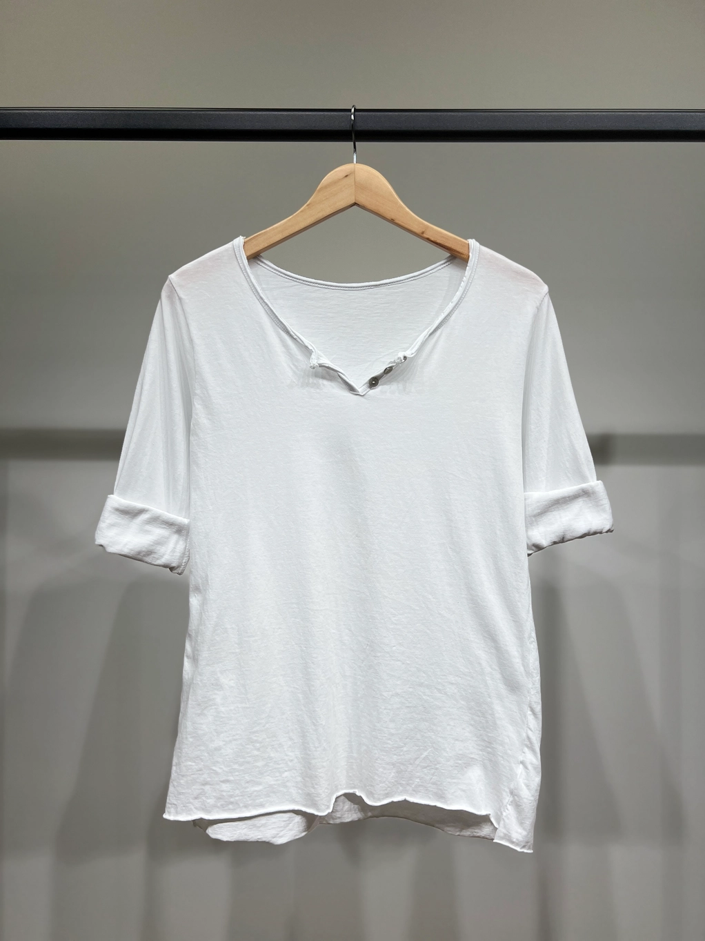 T-shirt i bomuld med Henley-hals - white, one size - Billede 3
