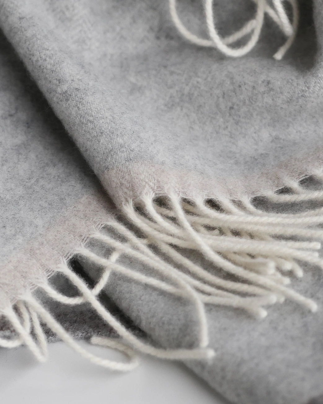Kashmir og Merino uld plaid – luksus, varme og håndværk – Morgendis - Billede 2
