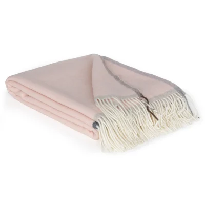 Kashmir og Merino uld plaid – luksus, varme og håndværk - Blush Rose