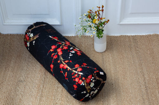 Eksklusiv økologisk yogabolster med print af kirsebærblomster - sort