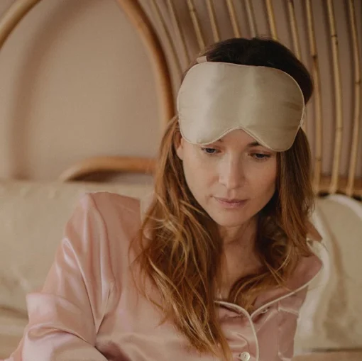 Luksus sovemaske med 100% silke på begge sider - Silver mist - Image 4