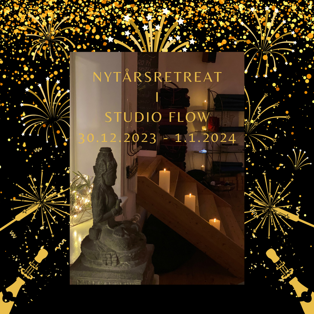 Gold And Black Festive Happy New Year Greeting Instagram Post (2)