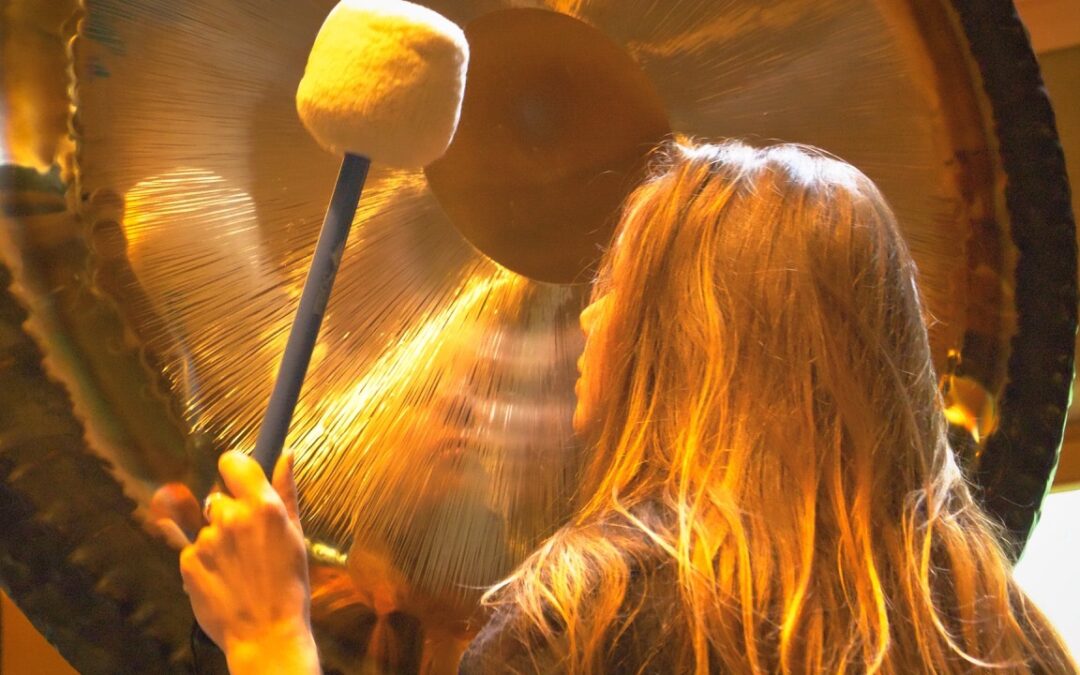 Soundbath – Ro til at gro / FULDT BOOKET