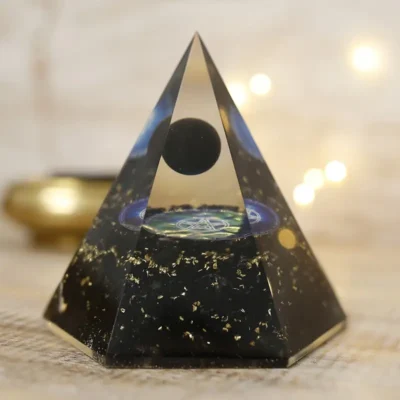 Sort turmalin og orgonit - hexagon pyramide