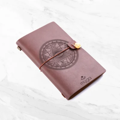 Chokoladebrun notesbog med "Tarot øje" tryk og Citrin krystal